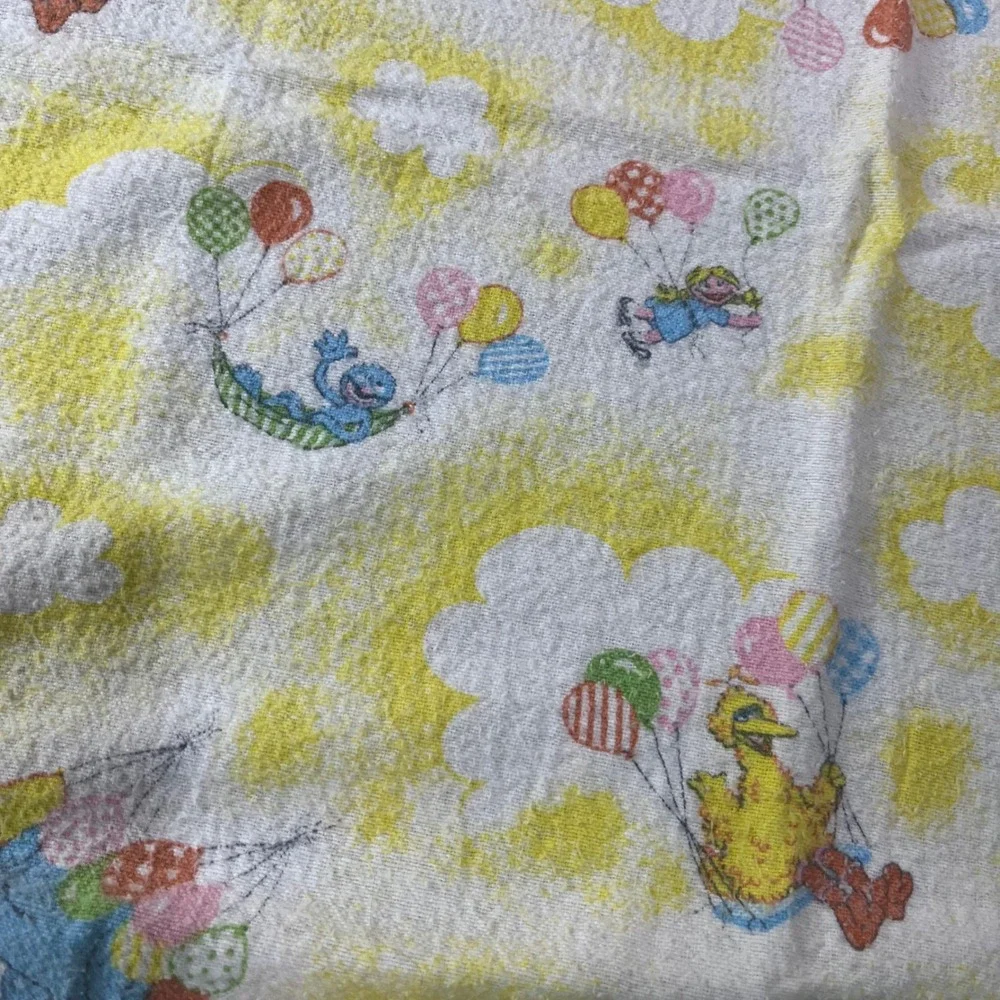 Vtg Sesame Street Receiving Blanket Big Bird Cookie Monster Balloons 34x27